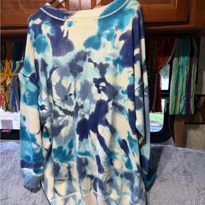 NATURAL LIFE Blue and Cream Tie-Dye Sweater